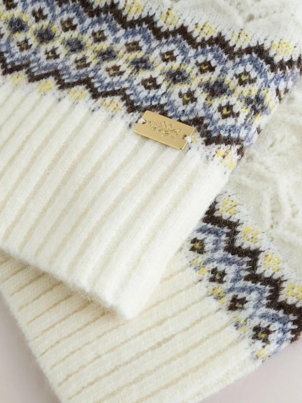 À rayures - Cardigan Laura Ashley en maille torsadée
