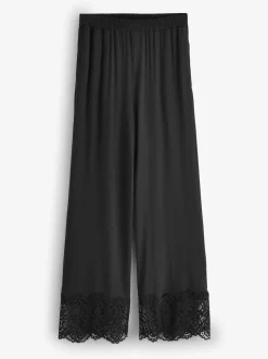 B by Ted Baker Ensemble pyjama noir bordé de dentelle modale