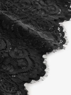 B by Ted Baker Ensemble pyjama noir bordé de dentelle modale