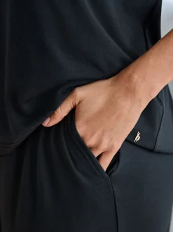 B by Ted Baker Ensemble pyjama noir bordé de dentelle modale