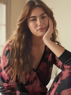 B By Ted Baker Pyjama cache-cœur multicolore gaufré