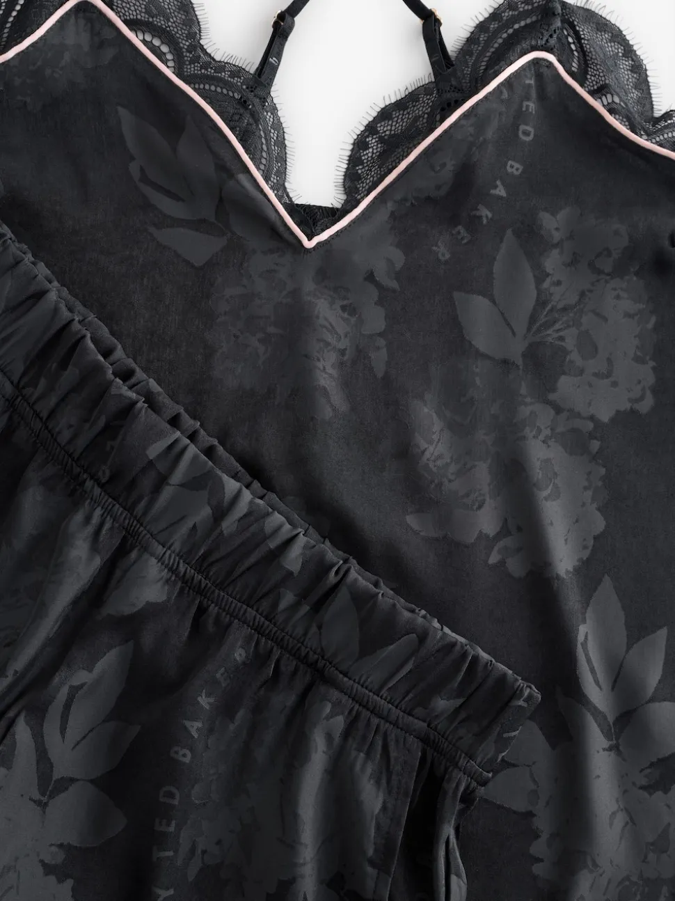 B by Ted Baker Pyjamas caraco Noir Fleuri en jacquard