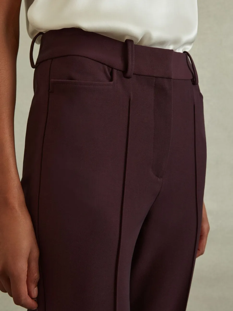 Baies - Pantalon de costume Reiss Gabi évasé