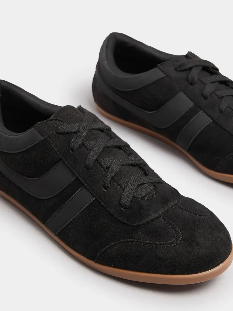 Baskets Long Tall Sally Low Profile