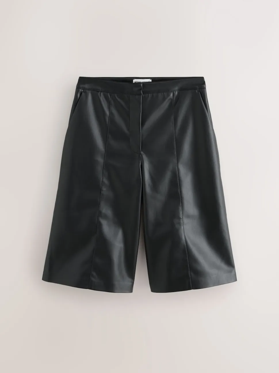 Bermuda Yours Ordinary en similicuir longueur genou