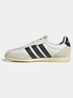 Blanc - Baskets adidas Barreda Lo