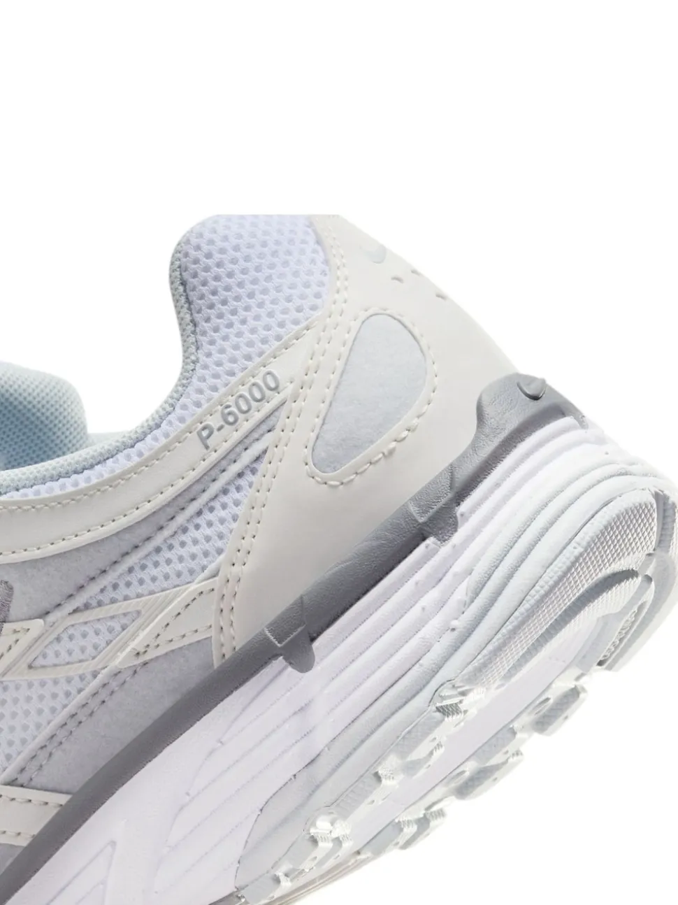 Blanc - Baskets Nike P6000