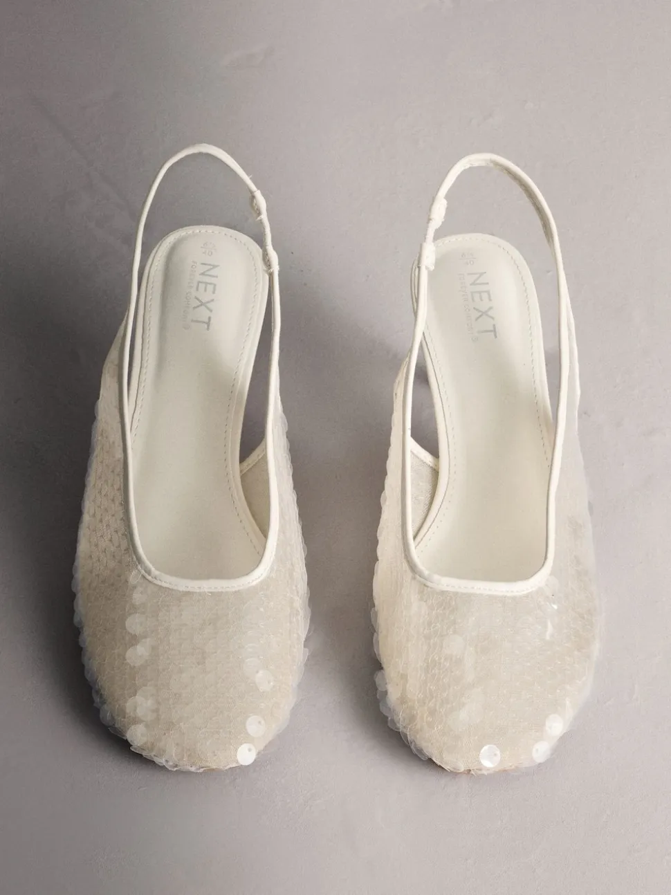 Blanc - Chaussures à talons Forever Comfort® à bout rond et à sequins