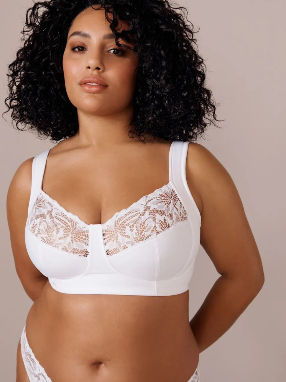 Blanc - DK Ultimate Comfort Cup Soutien-gorge à bretelles rembourrées sans armatures avec soutien latéral