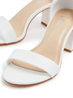 Blanc - Linzi Wide Fit Legacy à peine là des chaussures à talons blocs arrière fermés
