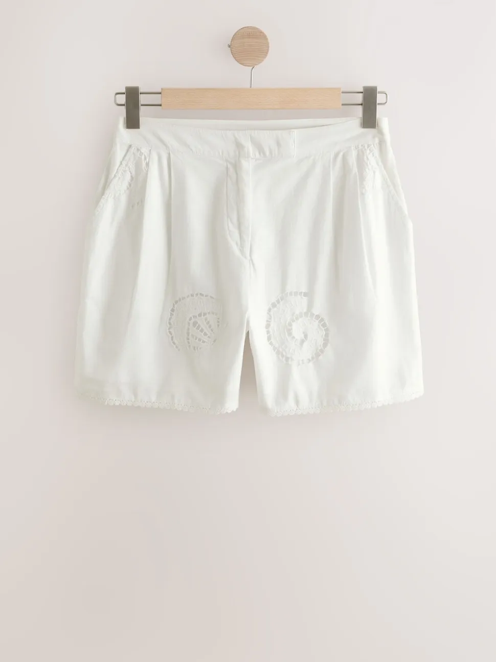 Blanc - Shorts Broderie