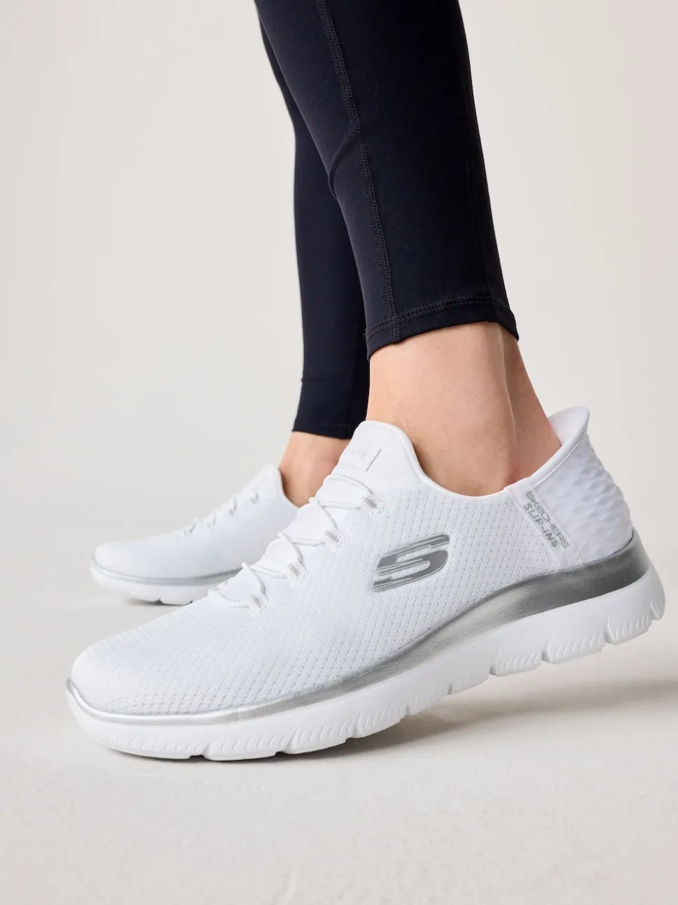 Blanc - Skechers Womens Slip In Summits Dazzling Haze Trainers