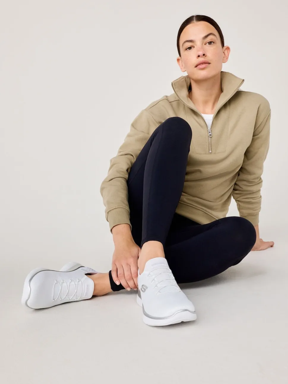 Blanc - Skechers Womens Slip In Summits Dazzling Haze Trainers