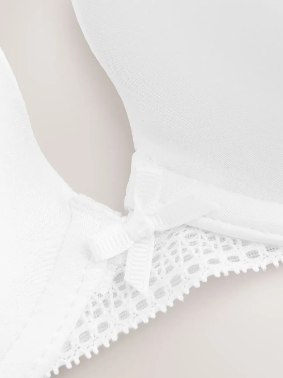 Blanc - Soutien-gorge A-E Light Pad en dentelle