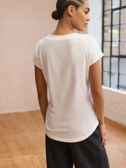 Blanc - T-shirt à col en V avec manches à bonnet