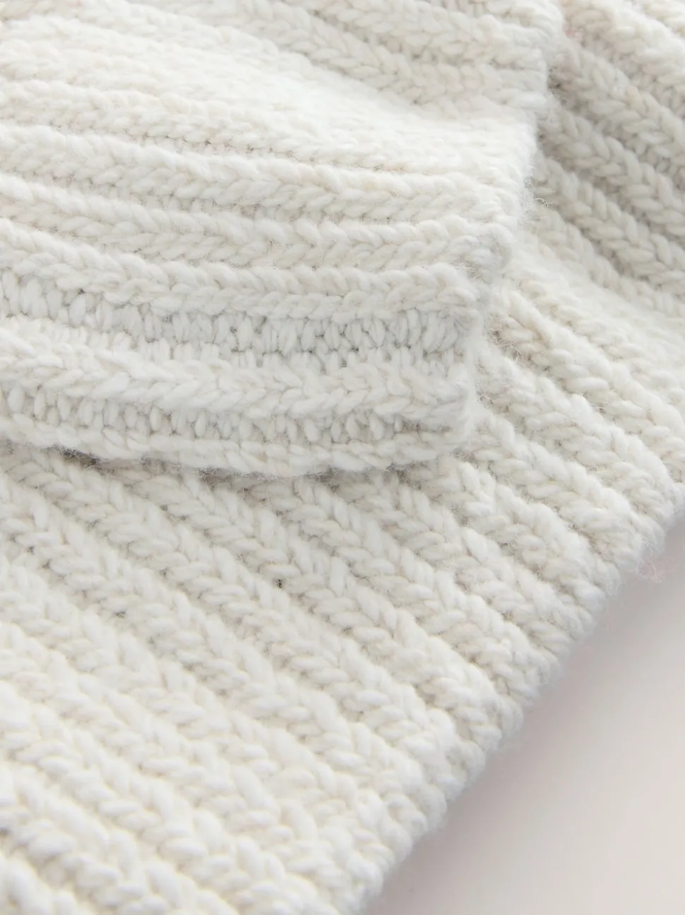 Blanc écru - Pull long torsadé à col roulé en laine