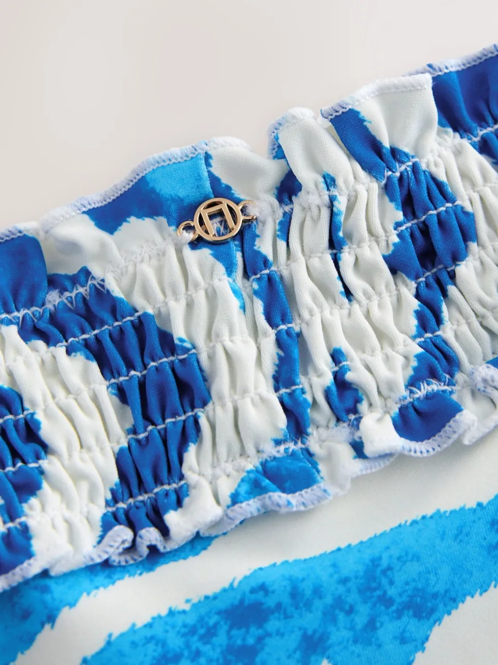 Blanc/Bleu zèbre - Bas de bikini froncé à jambes montantes