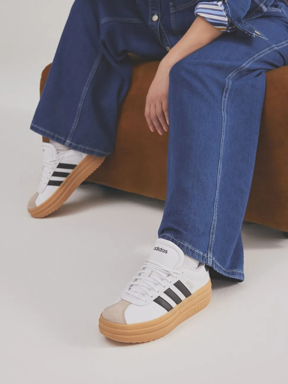 Blanc/Noir - adidas baskets VL Court Bold