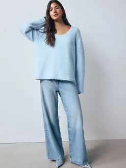 Bleu clair - Pull à col dégagé en laine