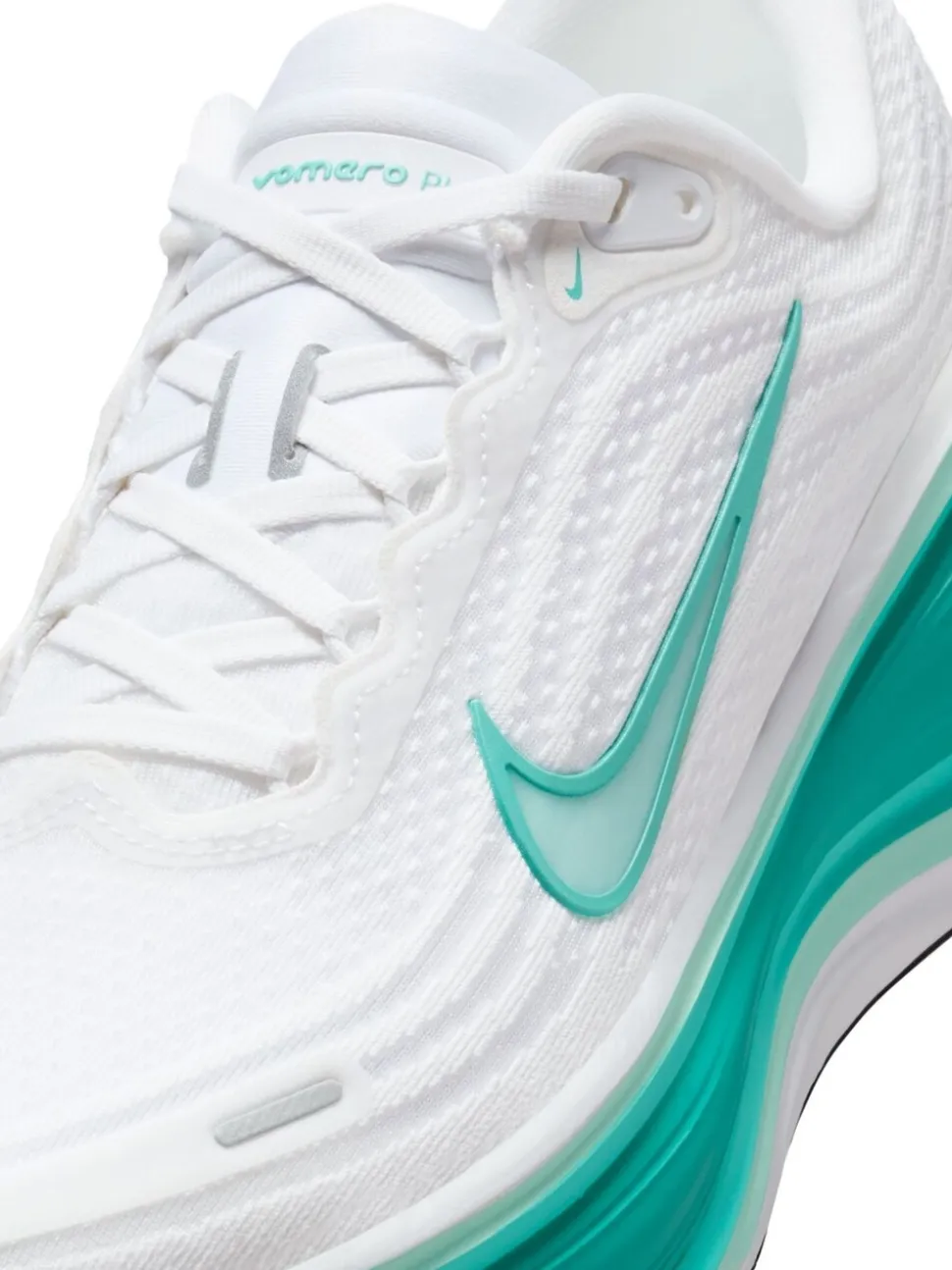 Bleu et blanc - Nike Baskets de course sur route Vomero Plus