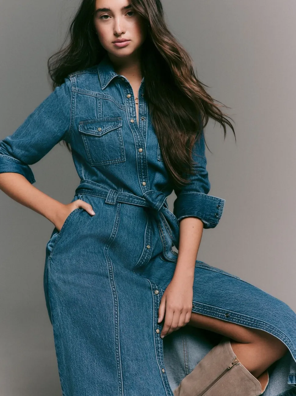 bleu foncé - Robe chemise mi-longue en jean