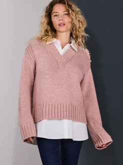 Blush Rose - Pulls look superposé en maille à col en V avec chemise
