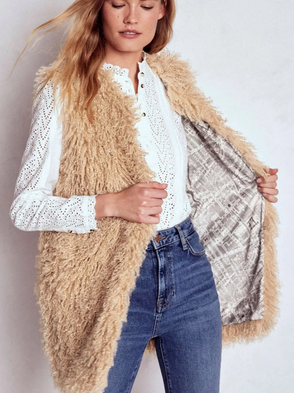 Boden Longue veste sans manches en fausse fourrure