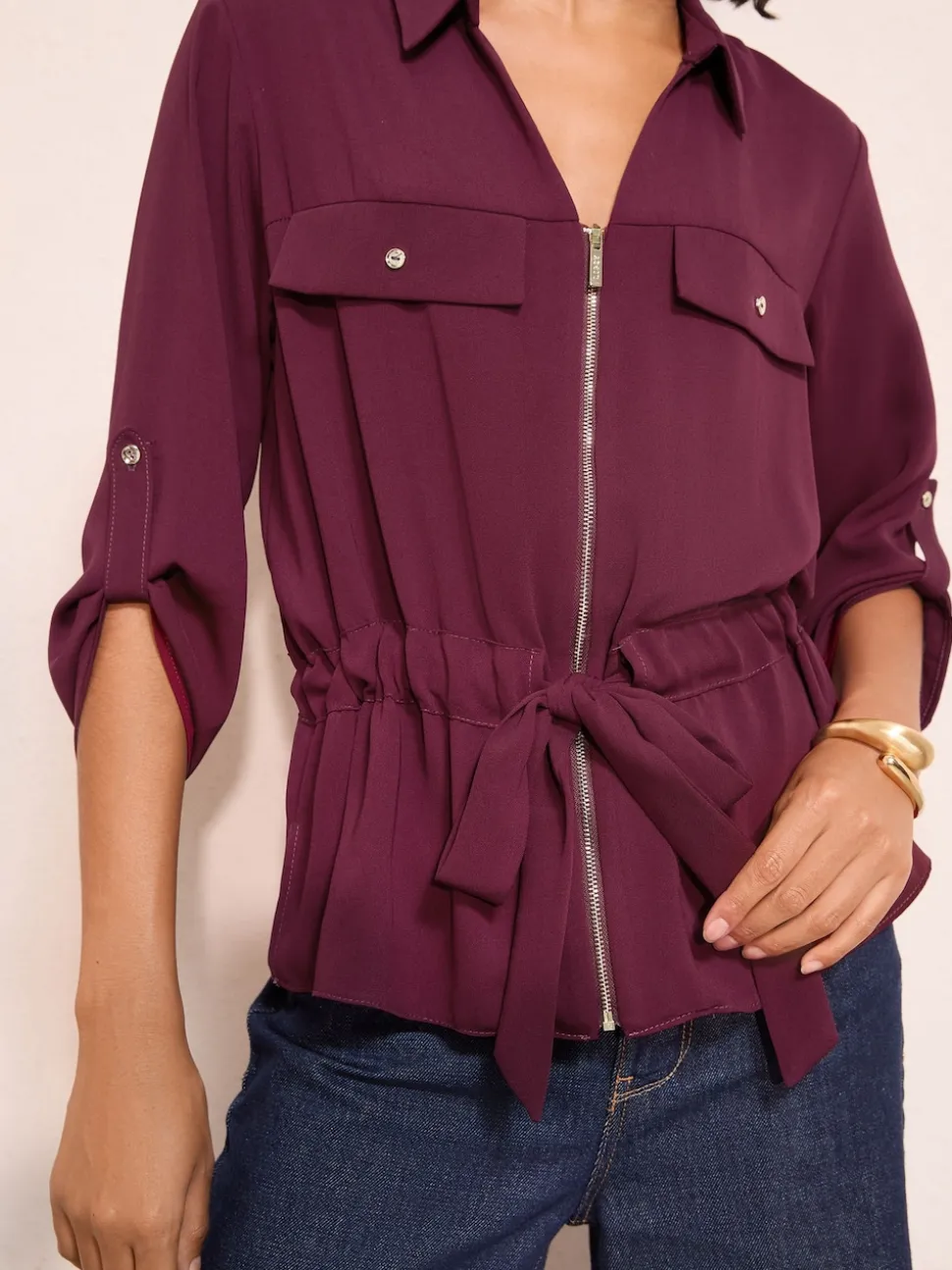 bordeaux - Friends Like These chemise de style utilitaire à nouer à la taille