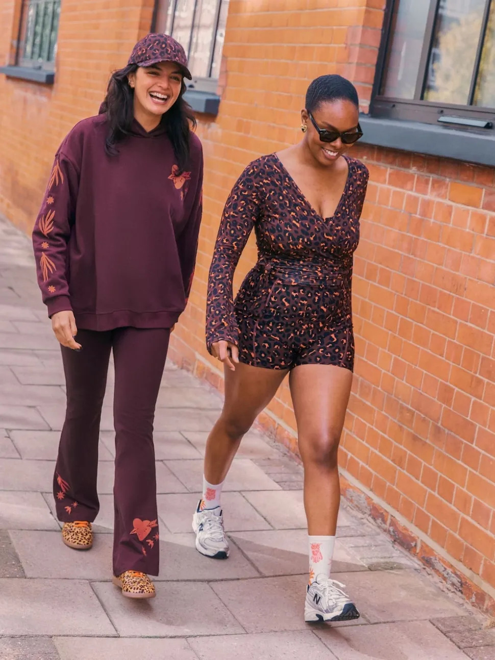 Bordeaux brodé - Leggings évasés en coton Never Fully Dressed