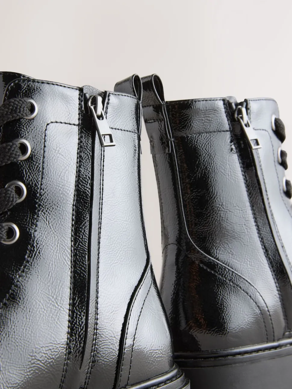 Brevet noir - Bottes à lacets Forever Comfort®