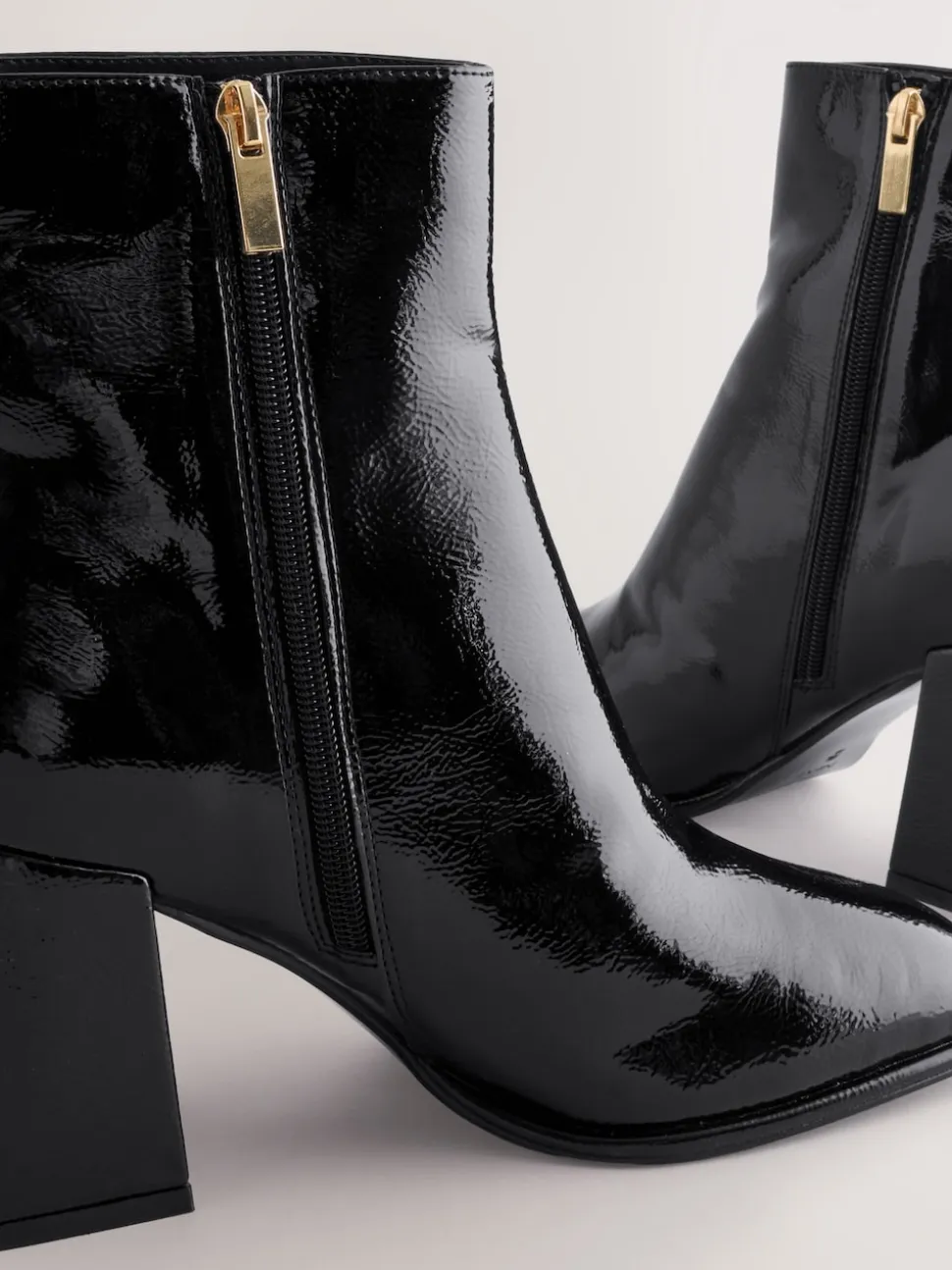 Brevet noir - Bottes à talon carré à bout carré Forever Comfort®