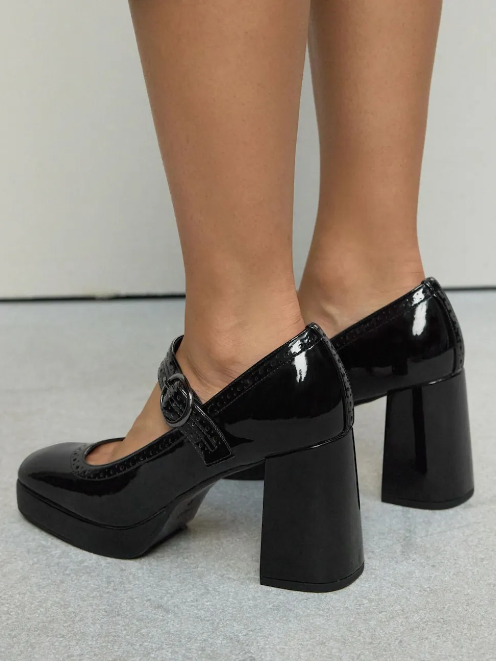 Brevet noir - Chaussures Forever Comfort® Brogue Mary Jane à talons carrés