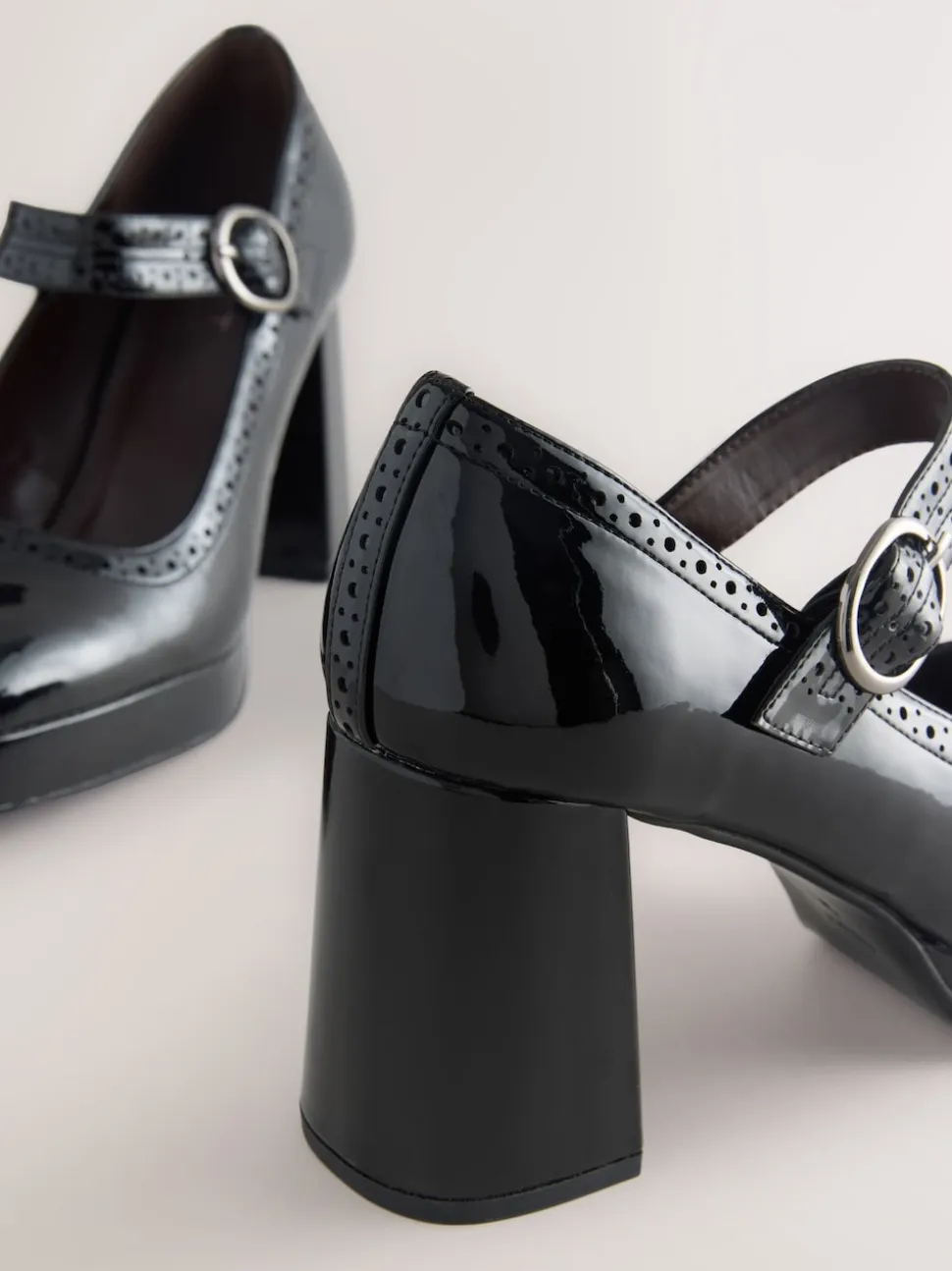 Brevet noir - Chaussures Forever Comfort® Brogue Mary Jane à talons carrés