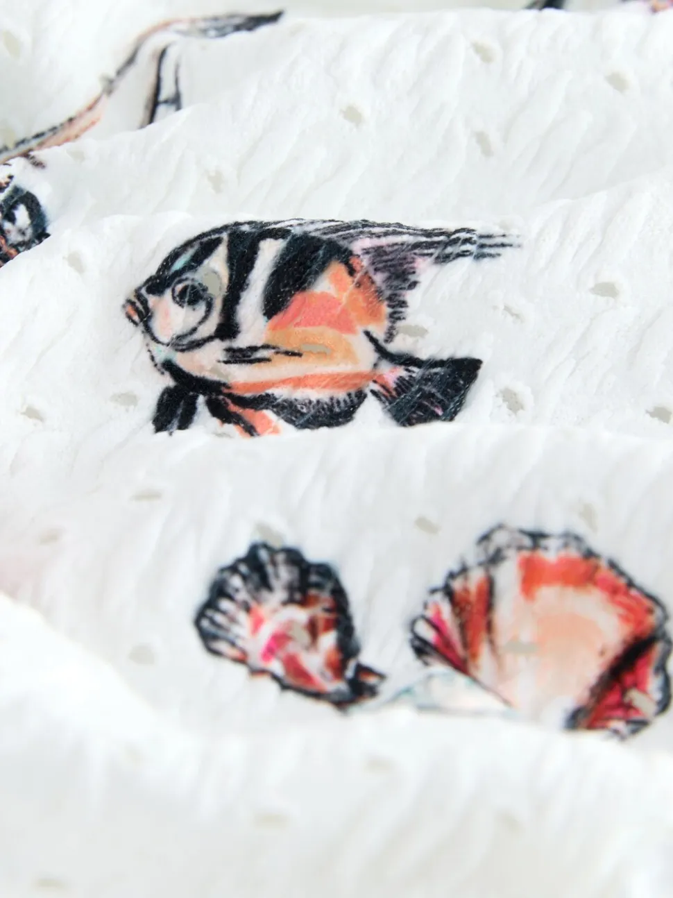 Broderie blanche conversationnelle - Bas de bikini brésilien haut
