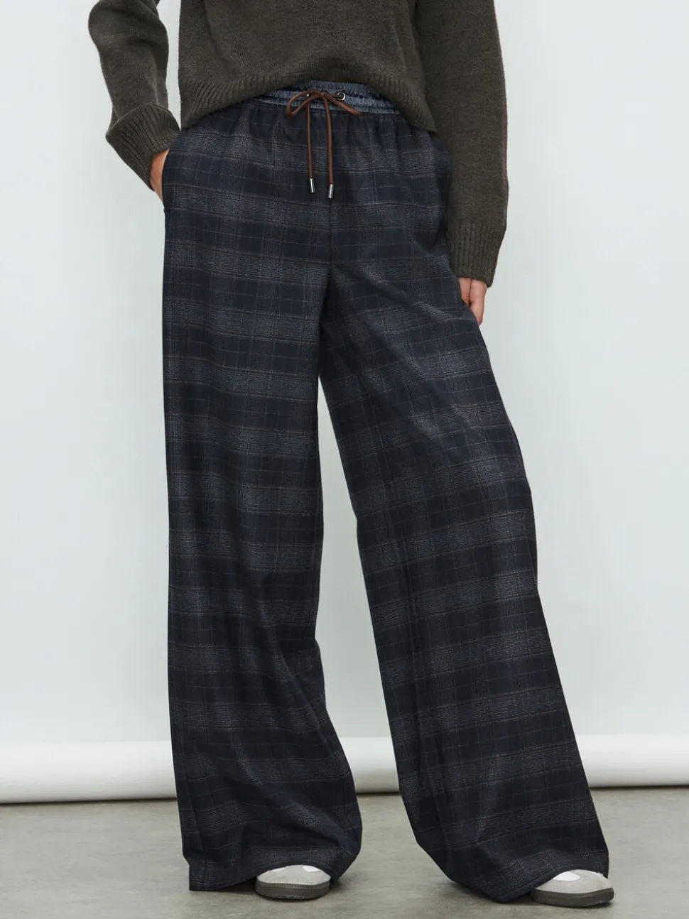 Carreaux bleu marine - Pantalon ample taille en satin