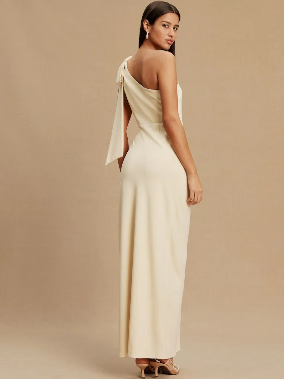champagne - Robe de demoiselle d’honneur Maxi à une épaule avec nœud