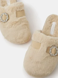 Chaussons Accessorize en fausse fourrure à boucle scintillante