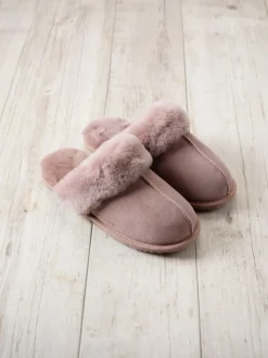 Chaussons mules en peau de mouton de Chelsea Peers