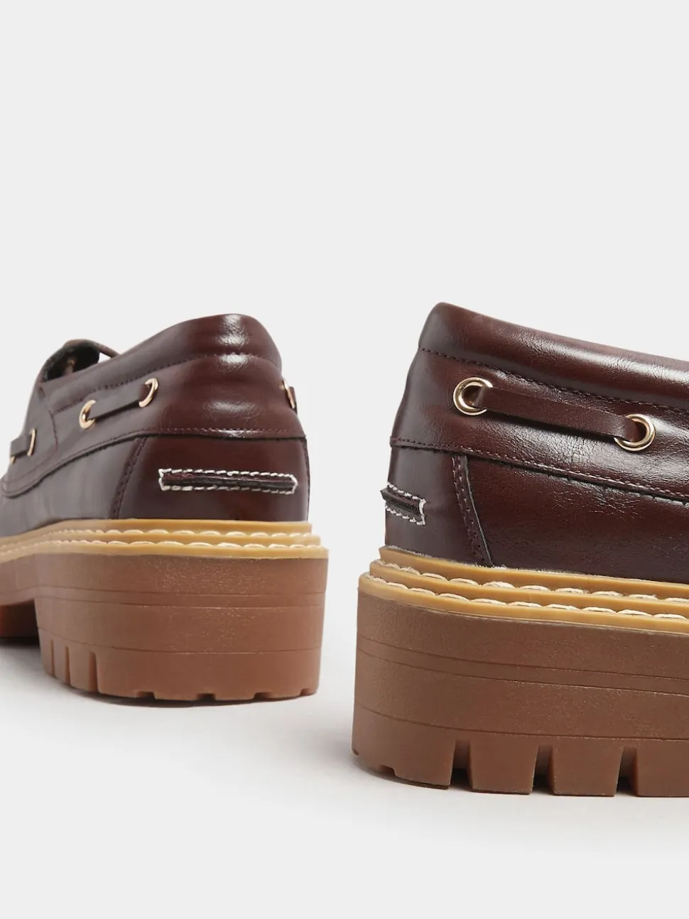Chaussures bateau à lacets épaisses Yours Curve coupe extra large