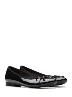 Chaussures Clarks en cuir verni Loreleigh Ballerina