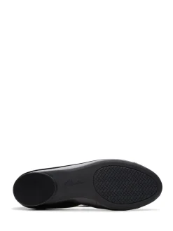 Chaussures Clarks en cuir verni Loreleigh Ballerina