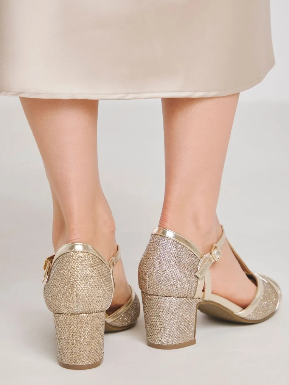 Chaussures JD Williams à talon carré