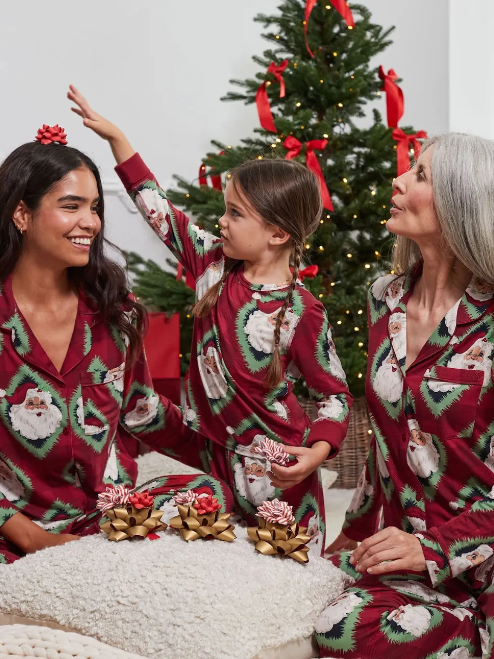 Chelsea Peers pyjama long imprimé Père Noël Jolly Santa