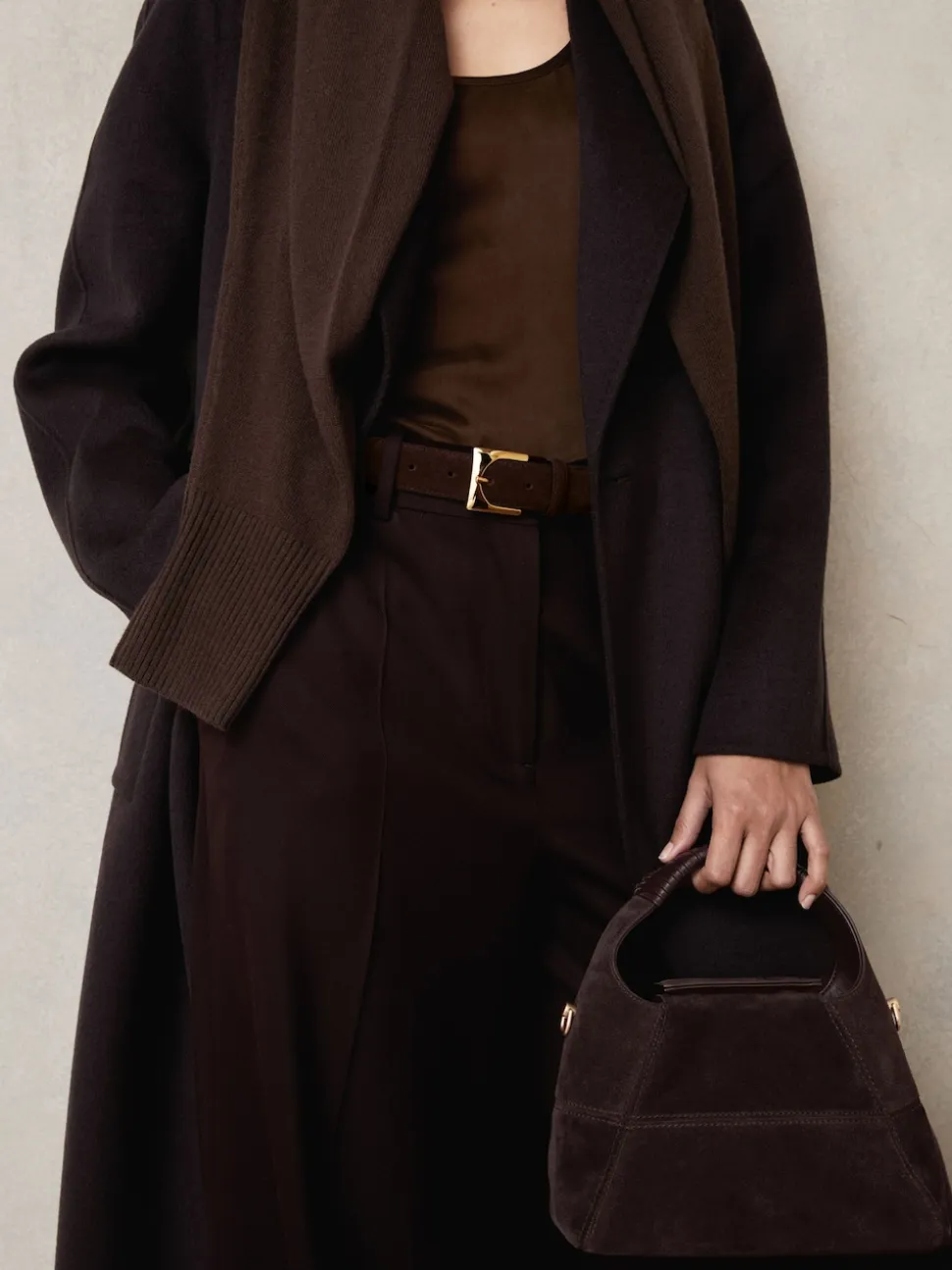 chocolat - Ceinture à boucle ovale en cuir verni Reiss Drew