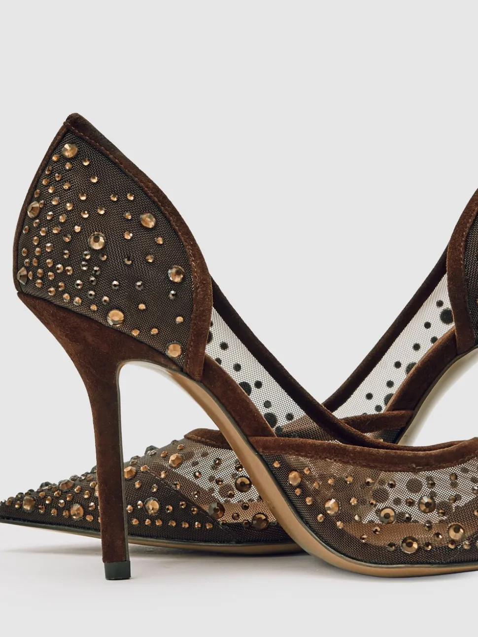 chocolat - Escarpins Reiss Emily en maille avec ornements de cristaux