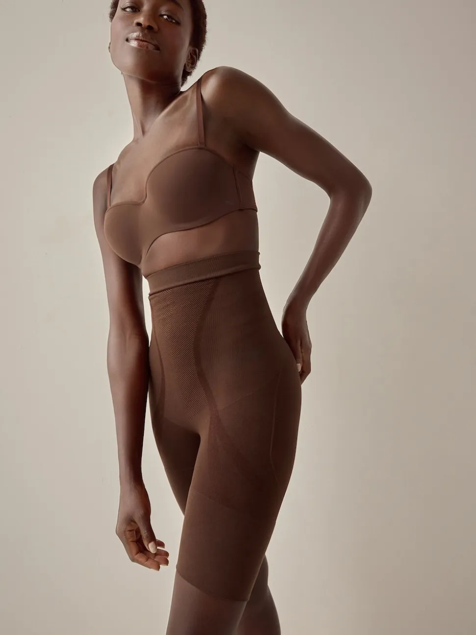 Chocolat Nude - Slips gainants fermes sans coutures pour le contrôle du ventre