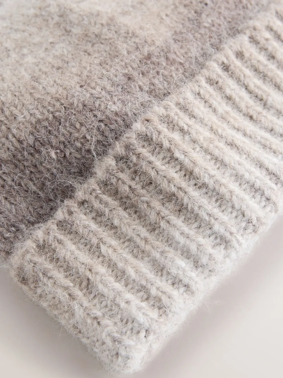 Colorant neutre pour espacement - Bonnet en maille