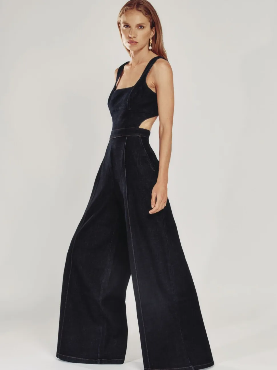 Combinaison ample en denim Reiss Dionna à découpes