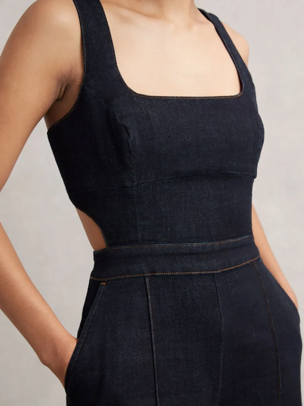 Combinaison ample en denim Reiss Dionna à découpes