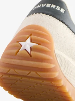 Crème - Converse Course Star Low Trainers